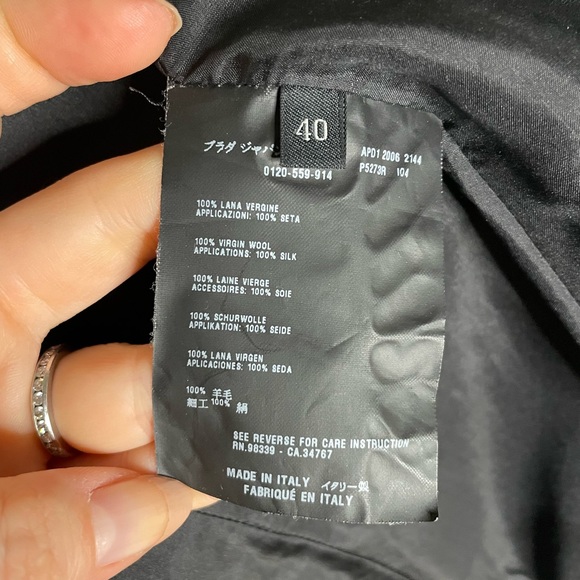 Prada black suit set jacket and skirt off shoulder size 40 - Picture 12 of 17